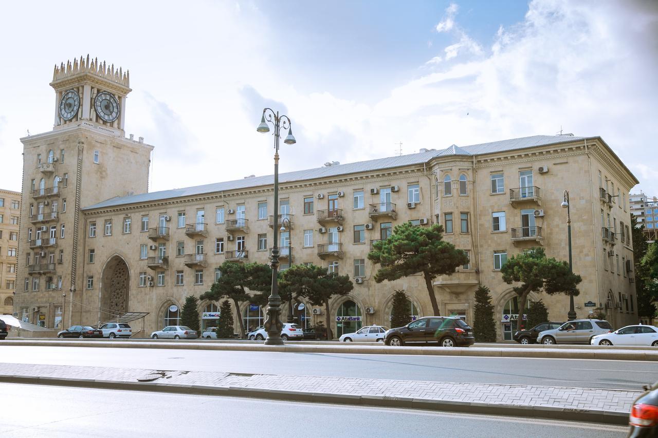 Clock Tower Apartment In Bakú Exterior foto